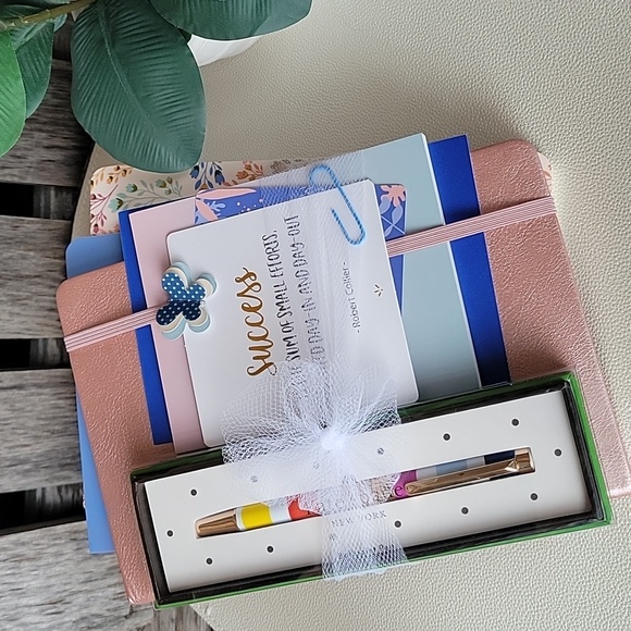 journals, notebooks, writing tools & cards - Picture 5 of 5